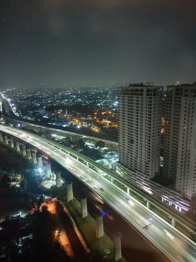 Cozy Grand Kamala Lagoon By Pelita Property Bekasi Extérieur photo